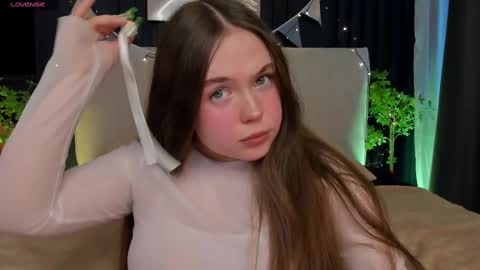 Snapshot of sunnyrisha chatting on 02-20-25, 06:06 Risha online show from 02-20-25, 06:06