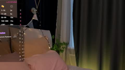 Snapshot of sunnyrisha chatting on 02-27-25, 05:56 Risha online show from 02-27-25, 05:56