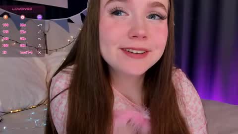 Snapshot of sunnyrisha chatting on 03-11-25, 06:10 Risha online show from 03-11-25, 06:10