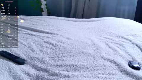 Snapshot of sunnyrisha chatting on 09-15-25, 05:40 Risha online show from 09-15-25, 05:40