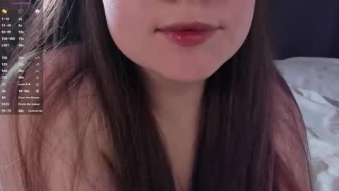 Snapshot of sunnyrisha chatting on 09-26-25, 05:44 Risha online show from 09-26-25, 05:44