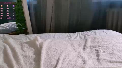 Snapshot of sunnyrisha chatting on 09-28-25, 05:13 Risha online show from 09-28-25, 05:13