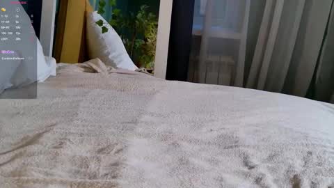 Snapshot of sunnyrisha chatting on 10-10-25, 05:06 Risha online show from 10-10-25, 05:06