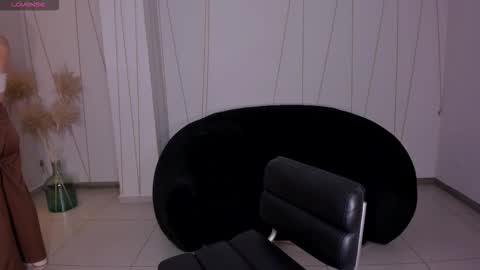 Sunny Rivers online show from 12-04-25, 03:32