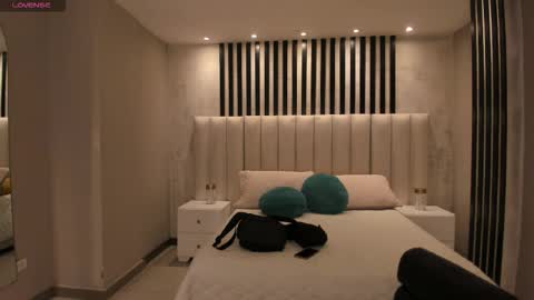 Sunny Rivers online show from 03-22-26, 04:32