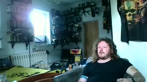 Snapshot of sunr1sa chatting on 05-18-26, 04:07 sunr1sa online show from 05-18-26, 04:07
