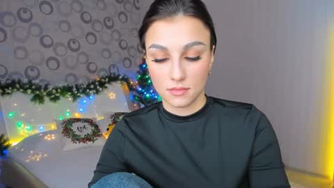 Snapshot of sunsetwithava chatting on 12-12-24, 08:36 sunsetwithava online show from 12-12-24, 08:36