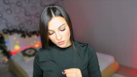 Snapshot of sunsetwithava chatting on 12-21-24, 01:53 sunsetwithava online show from 12-21-24, 01:53