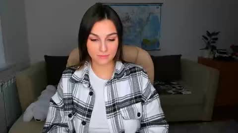 Snapshot of sunsetwithava chatting on 02-17-25, 06:31 sunsetwithava online show from 02-17-25, 06:31