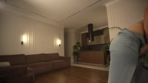 Snapshot of sunshine_______ chatting on 10-11-25, 02:48 sunshine_______ online show from 10-11-25, 02:48