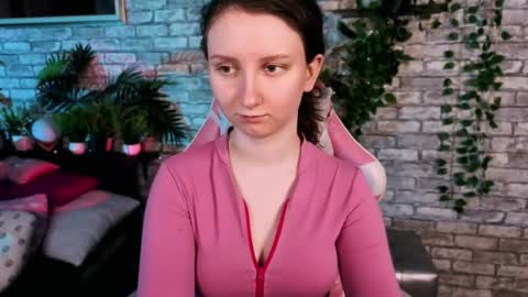 Snapshot of sunshine_blaze chatting on 05-01-26, 01:37 Alice online show from 05-01-26, 01:37