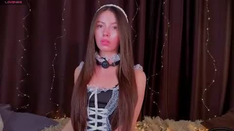 Snapshot of sunshinegirlx chatting on 06-30-26, 06:14 Alice online show from 06-30-26, 06:14