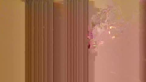 Snapshot of suntroll chatting on 03-12-25, 03:24 Suntroll online show from 03-12-25, 03:24