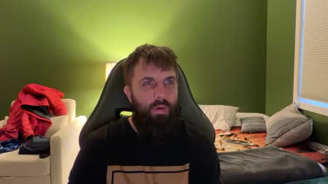 Snapshot of supbroitsmatt chatting on 12-18-25, 02:12 Matt online show from 12-18-25, 02:12