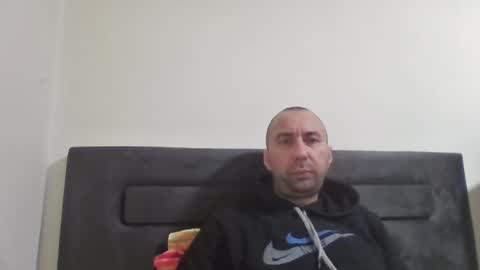 super42835015 online show from 01-04-25, 05:47