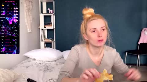 ANNApvt open full info in bio online show from 11-25-25, 10:26