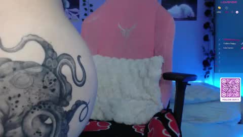 Snapshot of superbdolls chatting on 02-28-25, 08:20 Milana Scarlett online show from 02-28-25, 08:20