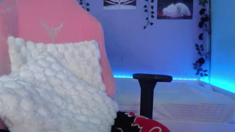 Snapshot of superbdolls chatting on 03-06-25, 09:58 Milana Scarlett online show from 03-06-25, 09:58