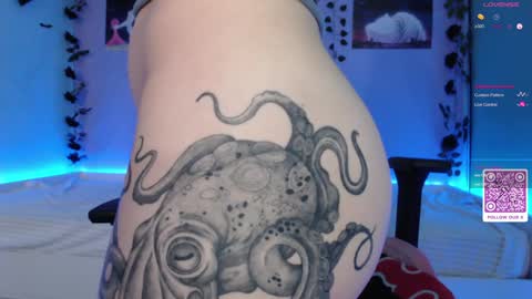 Snapshot of superbdolls chatting on 03-09-25, 11:25 Milana Scarlett online show from 03-09-25, 11:25