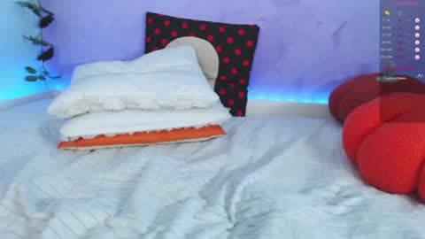 Snapshot of superbdolls chatting on 10-05-25, 12:36 Milana Scarlett online show from 10-05-25, 12:36