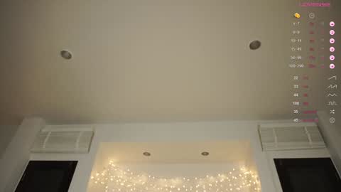 Snapshot of superbdolls chatting on 10-28-25, 11:07 Milana Scarlett online show from 10-28-25, 11:07