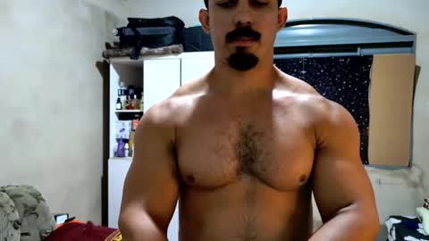 Snapshot of superbigmr chatting on 04-13-26, 05:02 james online show from 04-13-26, 05:02