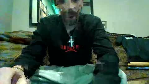Snapshot of superd512 chatting on 12-05-24, 11:29 Guero Cash online show from 12-05-24, 11:29
