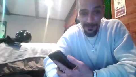 Snapshot of superd512 chatting on 12-13-24, 09:52 Guero Cash online show from 12-13-24, 09:52