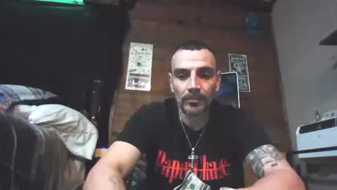 Snapshot of superd512 chatting on 01-31-25, 10:31 Guero Cash online show from 01-31-25, 10:31