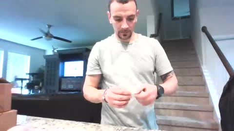 Snapshot of superd512 chatting on 02-11-25, 06:33 Guero Cash online show from 02-11-25, 06:33