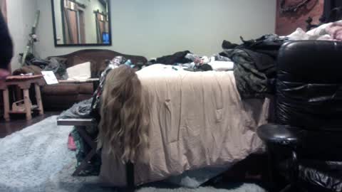 Snapshot of superd512 chatting on 02-12-25, 09:10 Guero Cash online show from 02-12-25, 09:10