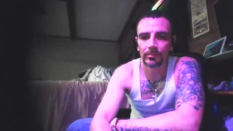 Snapshot of superd512 chatting on 02-15-25, 02:44 Guero Cash online show from 02-15-25, 02:44