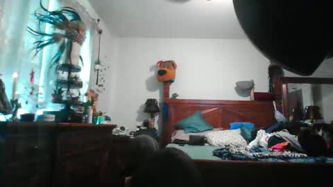 Guero Cash online show from 12-19-25, 02:24