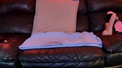 Thomas online show from 01-21-25, 03:26