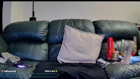 Snapshot of superduty5speed chatting on 07-03-26, 07:53 Thomas online show from 07-03-26, 07:53