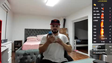 Snapshot of supermanboyxxl chatting on 11-10-25, 06:34 supermanboyxxl online show from 11-10-25, 06:34