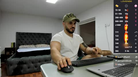 supermanboyxxl online show from 04-01-26, 06:25