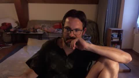 supersquirrel81 online show from 09-12-25, 05:35