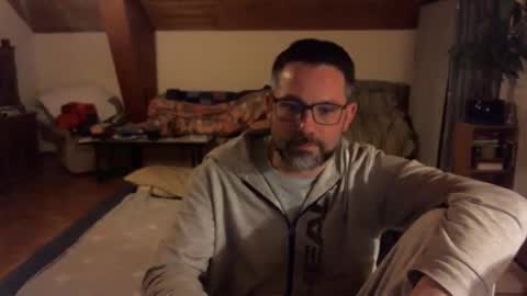 supersquirrel81 online show from 01-10-26, 05:31