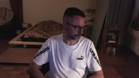Snapshot of supersquirrel81 chatting on 07-09-26, 05:50 supersquirrel81 online show from 07-09-26, 05:50