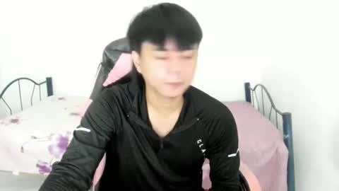 Snapshot of supr4m0 chatting on 12-20-25, 08:43 supr4m0 online show from 12-20-25, 08:43