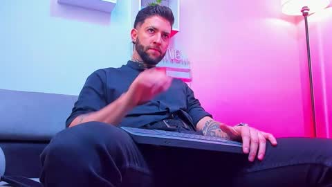 Snapshot of supreme_alpha_ chatting on 11-21-25, 03:16 supreme_alpha_ online show from 11-21-25, 03:16