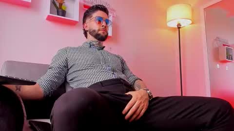 Snapshot of supreme_alpha_ chatting on 11-26-25, 08:21 supreme_alpha_ online show from 11-26-25, 08:21