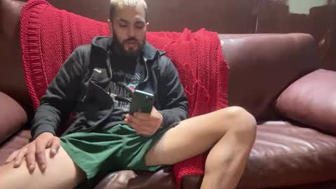 Snapshot of supremelifers chatting on 01-10-25, 07:57 Stony online show from 01-10-25, 07:57