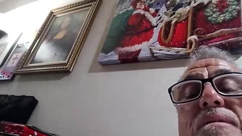 Snapshot of surfdude777888 chatting on 11-19-25, 02:06 surfdude777888 online show from 11-19-25, 02:06