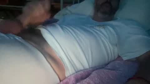 Snapshot of surfguy82 chatting on 11-05-25, 04:45 SurfGuy82 online show from 11-05-25, 04:45