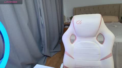 Susan online show from 07-04-26, 11:49