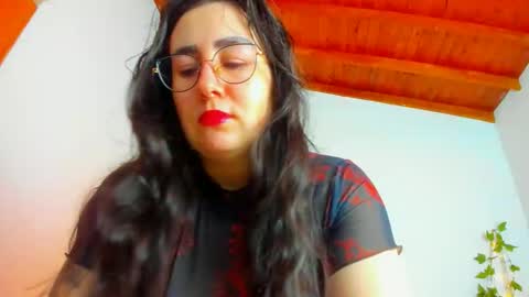 Snapshot of susan_fox1 chatting on 05-03-26, 05:41 Dani online show from 05-03-26, 05:41