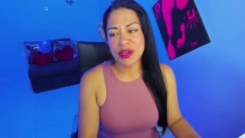 Snapshot of susan_ramires chatting on 02-19-26, 06:37 susan ramires online show from 02-19-26, 06:37