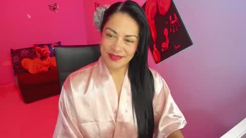 Snapshot of susan_ramires chatting on 02-23-26, 04:15 susan ramires online show from 02-23-26, 04:15